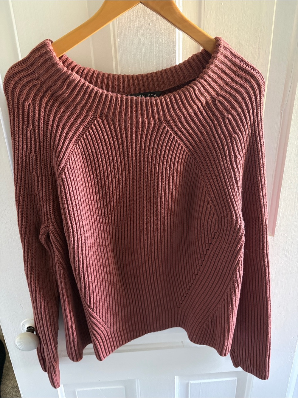 🔥Athleta Ribbed Crewneck Sweater in Dusty Rose🔥